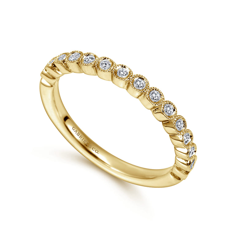Straight Wedding Ring in 14k Yellow Gold with Round Natural Diamond at Gabriel & Co. - Shot 3