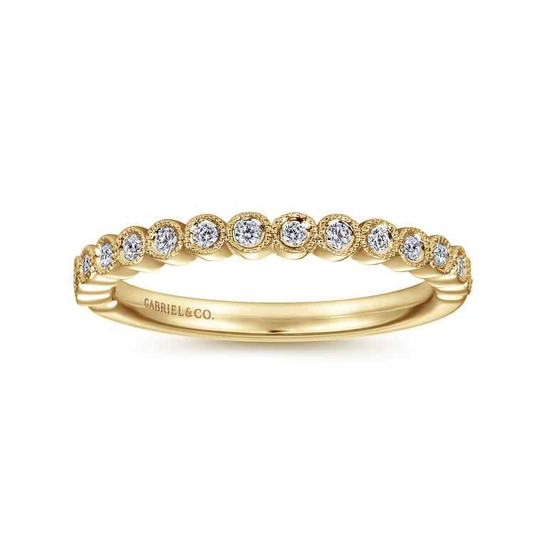 Straight Wedding Ring in 14k Yellow Gold with Round Natural Diamond at Gabriel & Co. - Shot 4