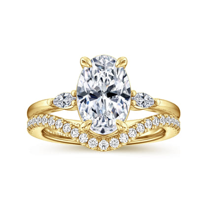 Dela - 14K Yellow Gold Three Stone Oval Diamond Engagement Ring