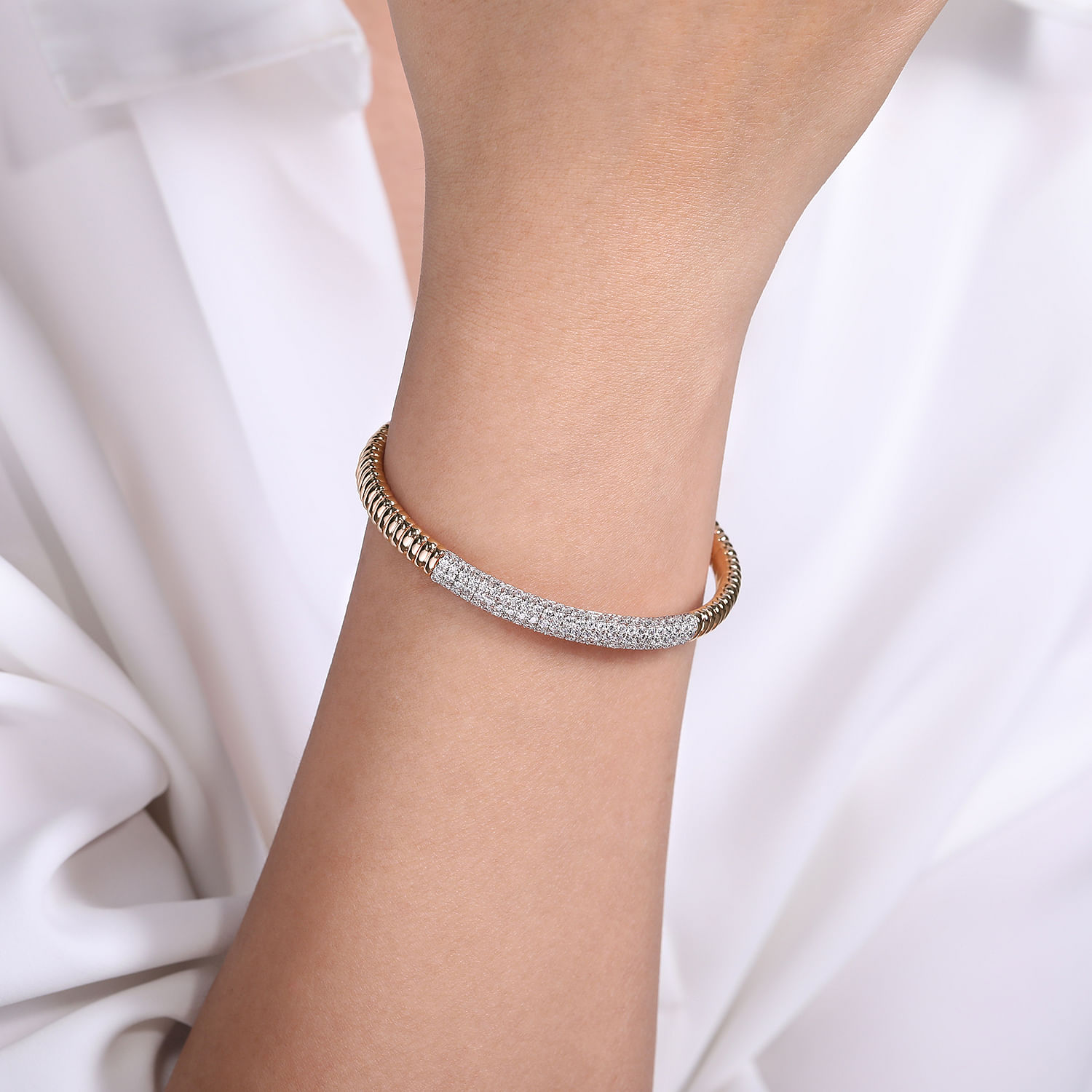 Demure - 14K Rose Gold Cuff Bracelet with Diamond Pave Station - 1.65 ct - Shot 4