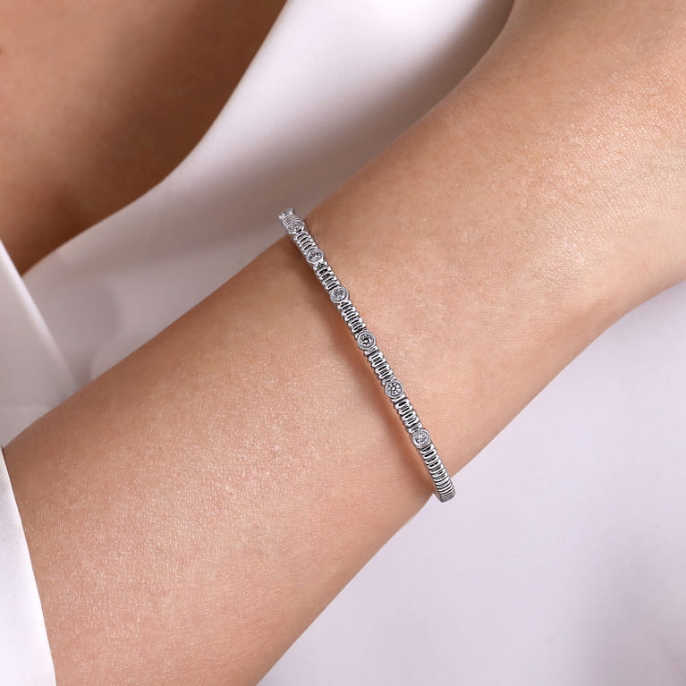 Demure - 14K White Gold Diamond Bangle - 0.4 ct - Shot 4