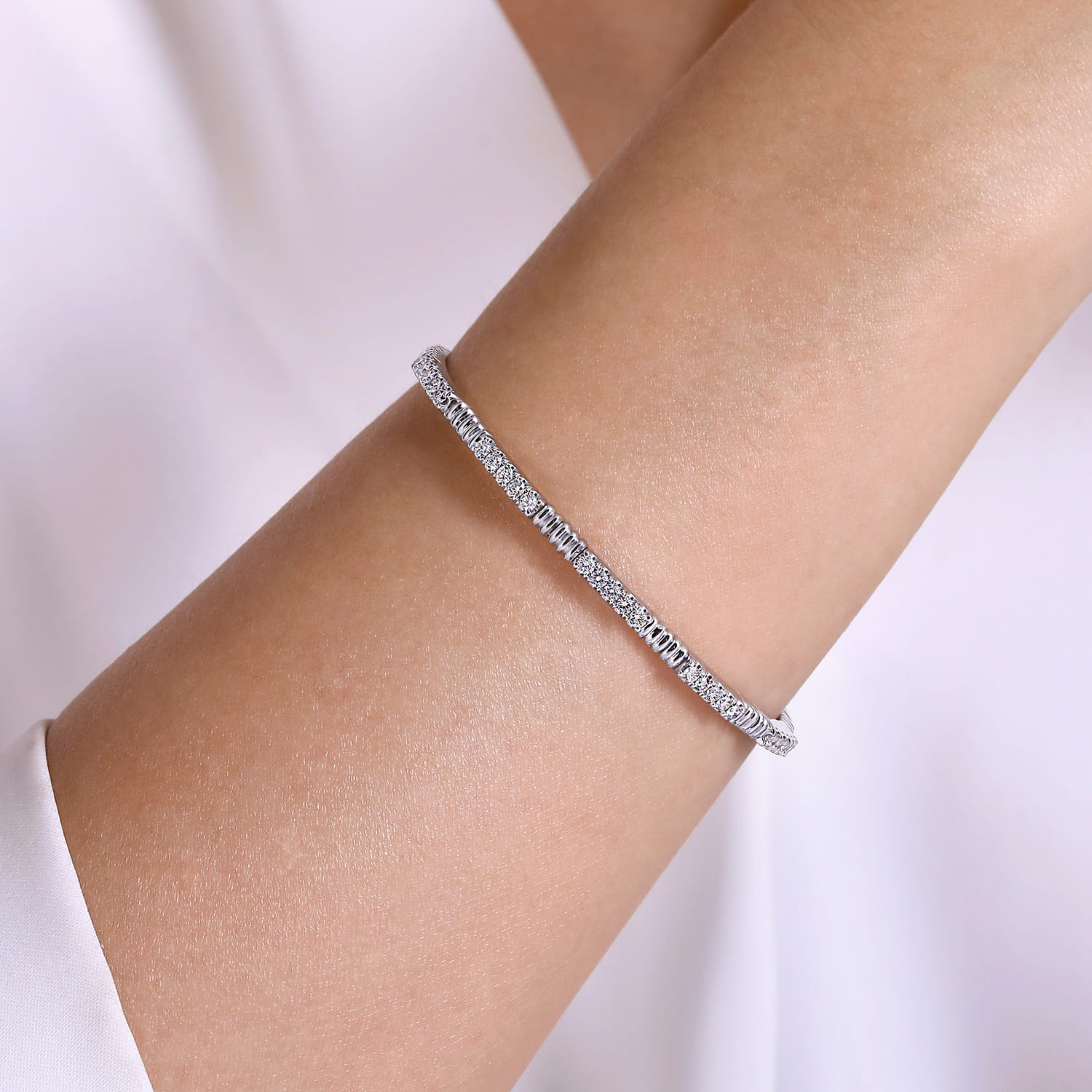 Demure - 14K White Gold Diamond Bangle