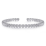 Demure - 14K White Gold Diamond Station Open Bangle
