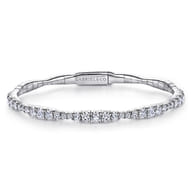 Demure - 14K White Gold Graduating Diamond Station Bangle