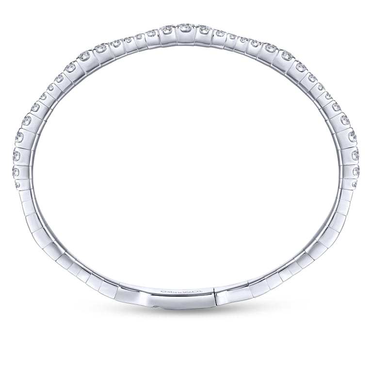 Demure - 14K White Gold Graduating Diamond Station Bangle - 1.87 ct - Shot 3
