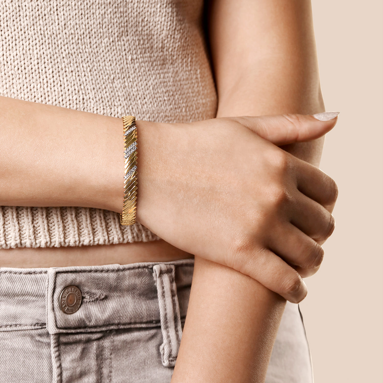 Demure - 14K White-Yellow Gold Diamond Demure Bangle - 0.26 ct - Shot 4