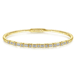 Demure - 14K Yellow Gold Alternating Baguette and Round Diamond Bangle