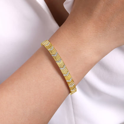 Demure - 14K Yellow Gold Cuff Bracelet with Pave Diamond Chevron Stations