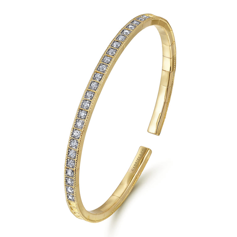 Demure - 14K Yellow Gold Diamond Bangle - 0.7 ct - Shot 2