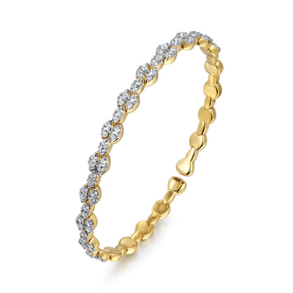 Demure - 14K Yellow Gold Diamond Bangle