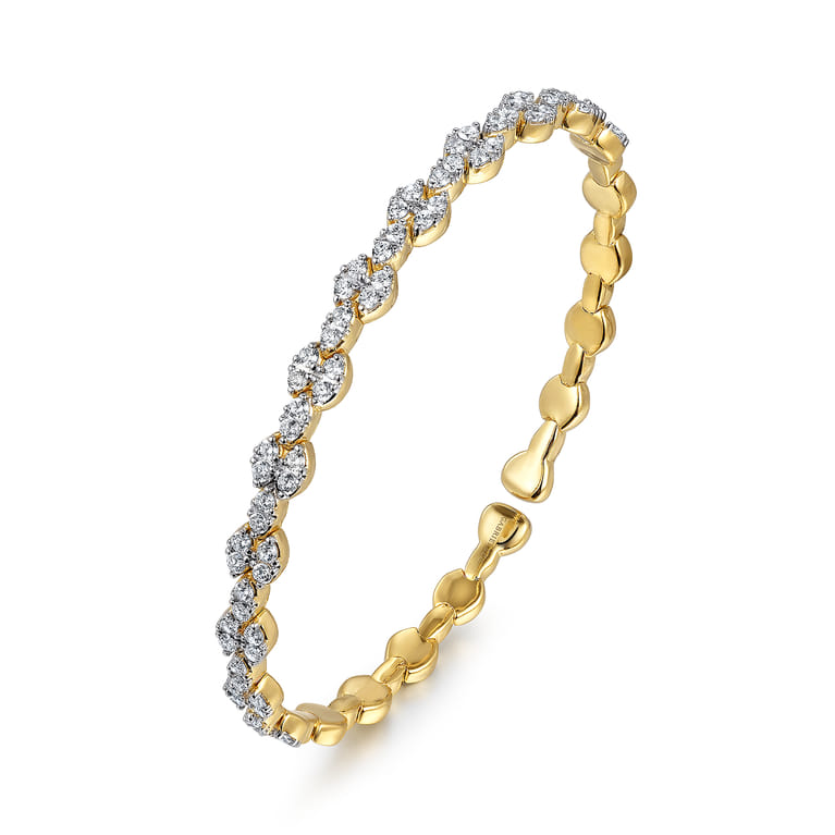 Demure - 14K Yellow Gold Diamond Bangle - 1.75 ct - Shot 2