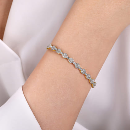 Demure - 14K Yellow Gold Diamond Bangle