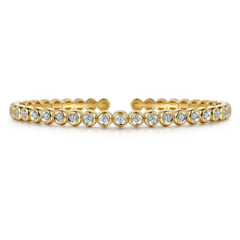 Demure - 14K Yellow Gold Diamond Station Open Bangle - 0.4 ct - Shot 1