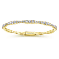Demure - 14K Yellow Gold Graduating Diamond Station Bangle