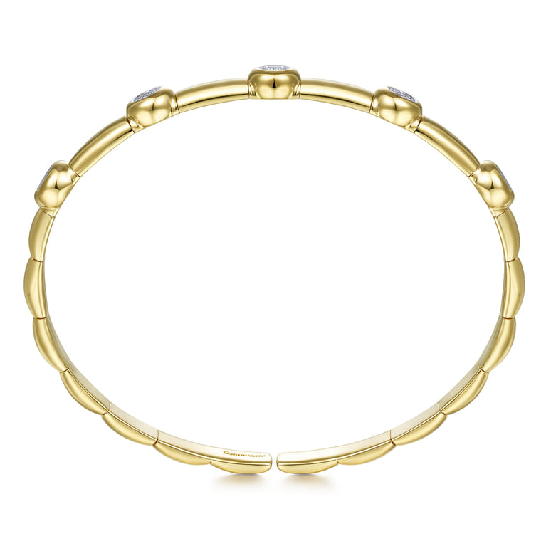 Demure - 14K Yellow Gold Open Bangle with Diamond Stations - 0.17 ct - Shot 3