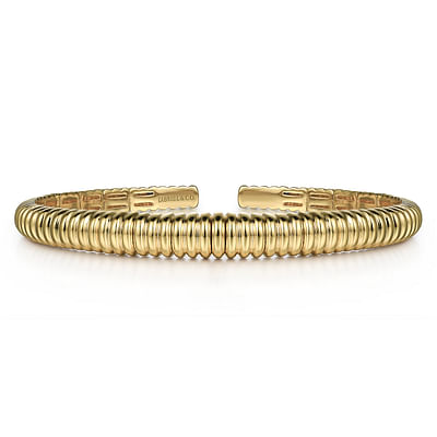 Demure - 14K Yellow Gold Shrimp Open Bangle