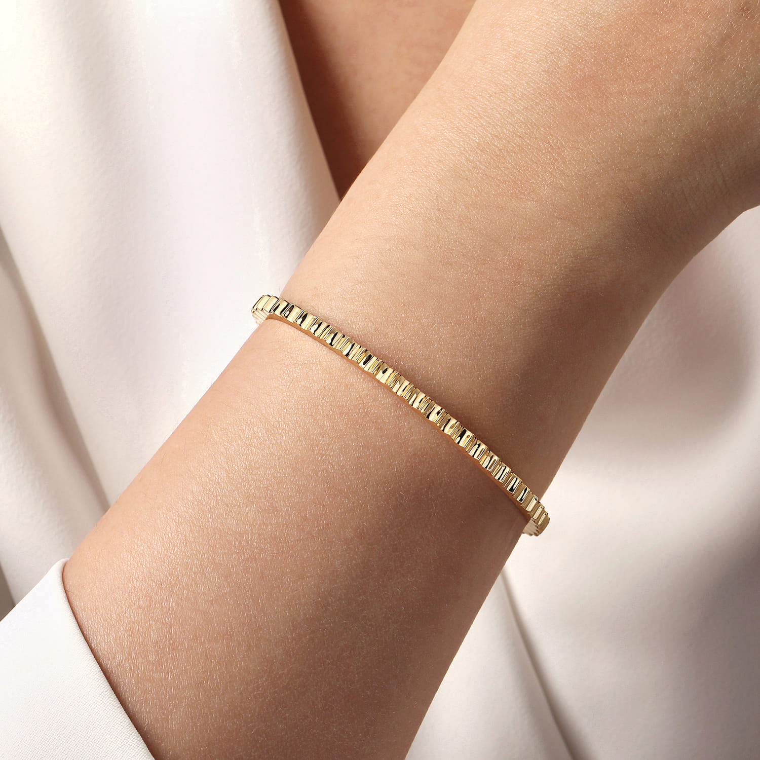 Demure - 14K Yellow Gold Textured Open Bangle - Shot 4