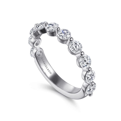 Devinne - 14K White Gold Single Prong Diamond Anniversary Band