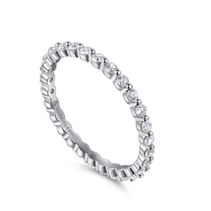 Devinne - 14K White Gold Single Prong Diamond Eternity Band