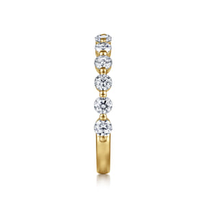 Devinne - 14K Yellow Gold Single Prong Diamond Anniversary Band