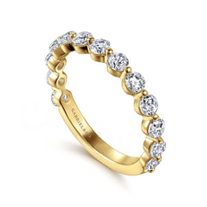 Devinne - 14K Yellow Gold Single Prong Diamond Anniversary Band