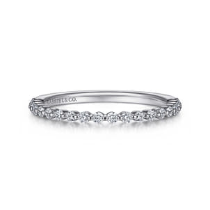 Devinne - Platinum Single Prong Diamond Anniversary Band