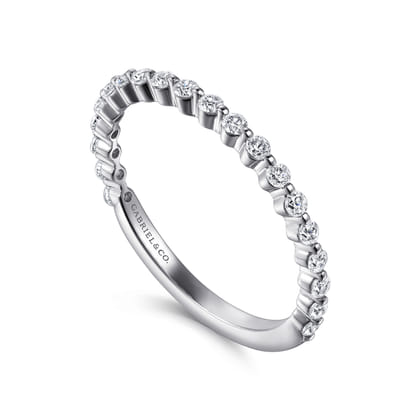 Devinne - Platinum Single Prong Diamond Anniversary Band