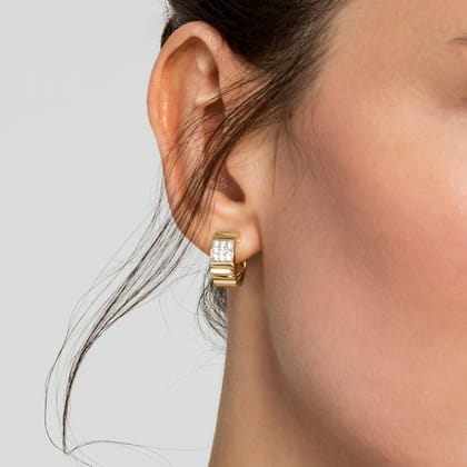 Diamond Cut - 14K Yellow Gold Diamond Huggie in size 15 mm With Diamond Cut Texture