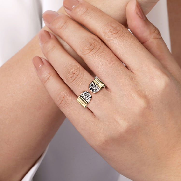 Diamond Cut - 14K Yellow Gold Open Ring with Diamond Pave End Caps and Diamond Cut Texture
