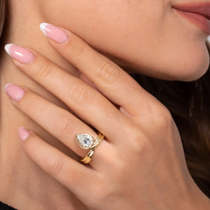 Dottie - 14K Yellow Gold Bypass Pear Shape Diamond Engagement Ring