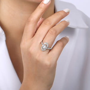 Duchess - 14K White Gold Oval Halo Diamond Channel Set Engagement Ring