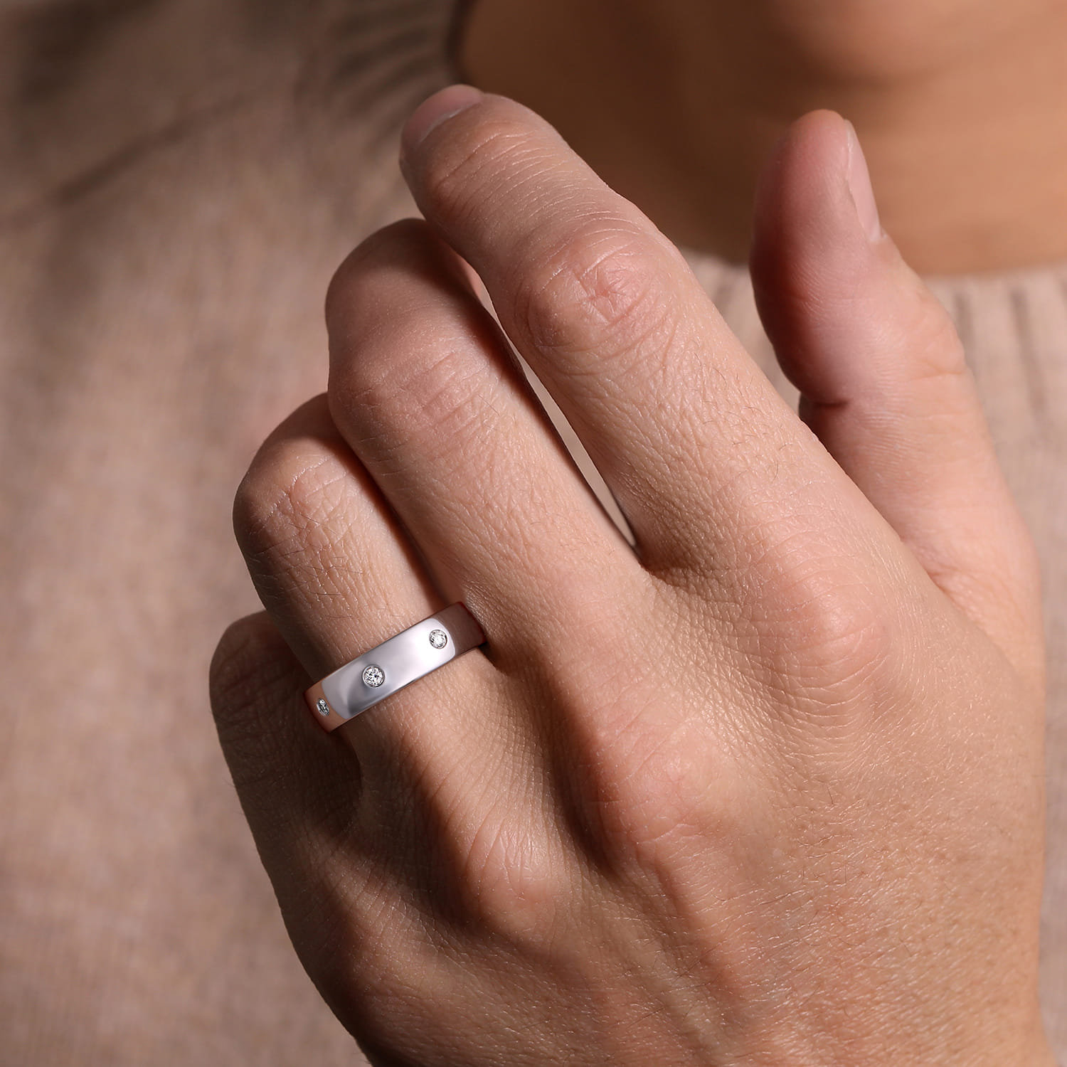 Emrys - 14K White Gold Diamond Men's Wedding Ring in High Polished Finish