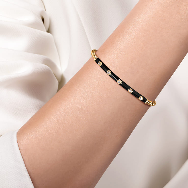 Enamel - 14K Yellow Gold Bujukan Beads and Diamond Split Bangle with Black Enamel - 0.15 ct - Shot 4