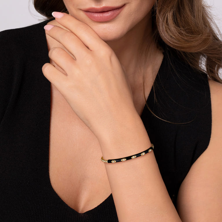 Enamel - 14K Yellow Gold Bujukan Beads and Diamond Split Bangle with Black Enamel - 0.1 ct - Shot 4