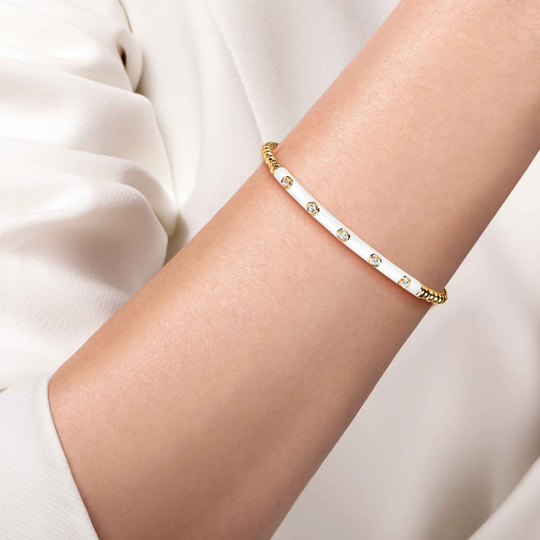 Enamel - 14K Yellow Gold Bujukan Beads and Diamond Split Bangle with White Enamel - 0.15 ct - Shot 4