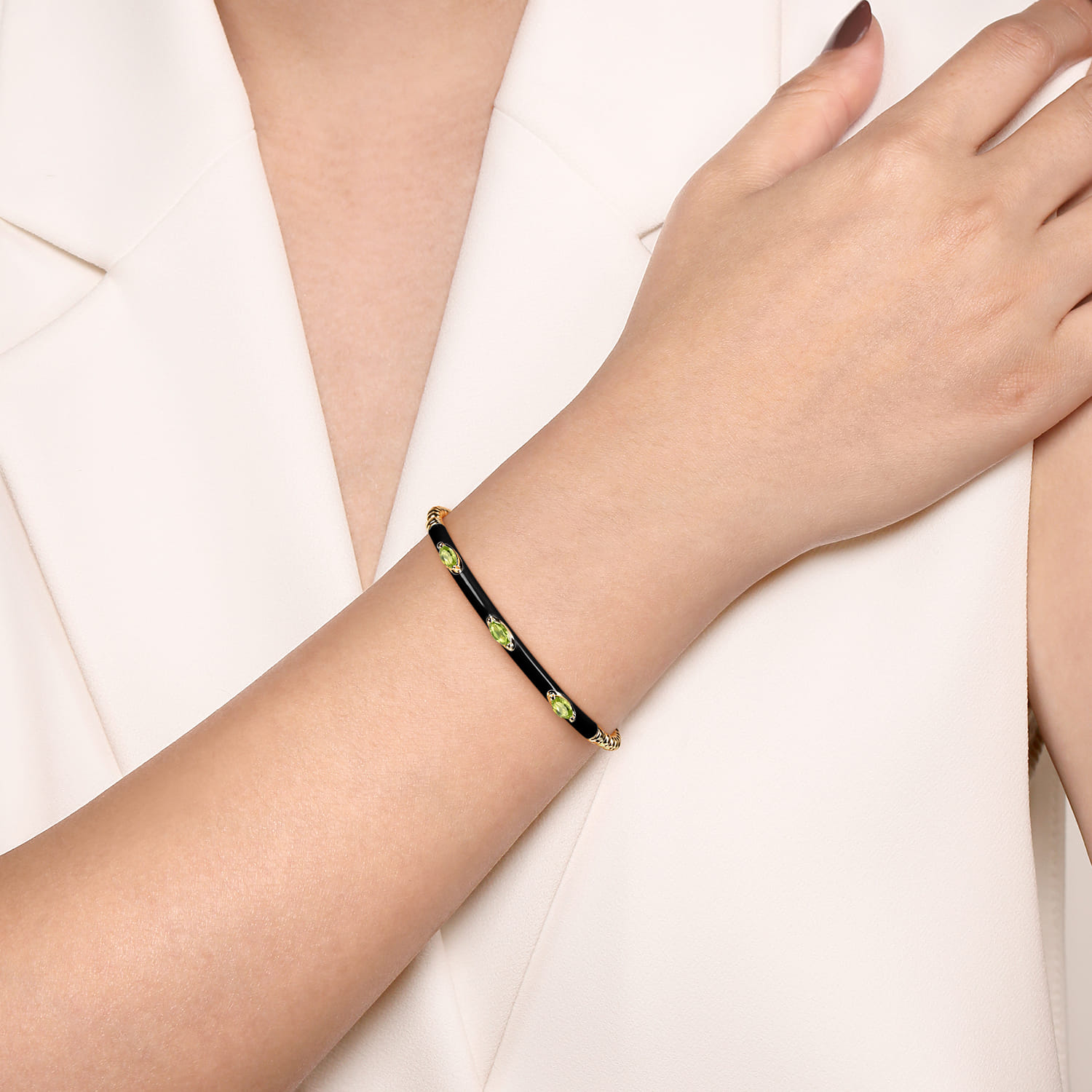 Enamel - 14K Yellow Gold Bujukan Peridot Split Bangle with Black Enamel - Shot 4