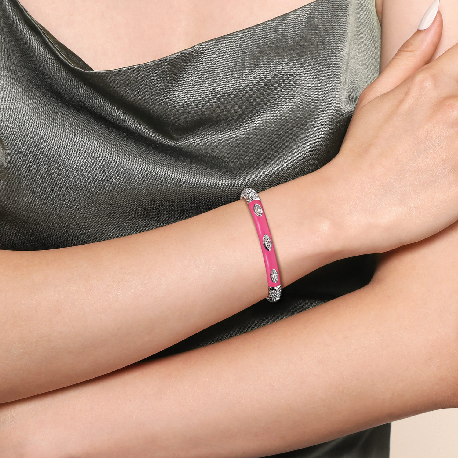 Enamel - 925 Sterling Silver Bujukan White Sapphire Split Bangle with Fuchsia Enamel - Shot 4