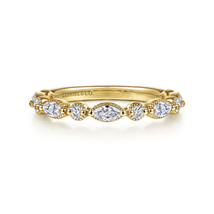 Esperanza - 14K Yellow Gold Double Prongs Marquise and Round Diamond Anniversary Band