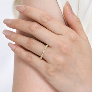 Esperanza - 14K Yellow Gold Double Prongs Marquise and Round Diamond Anniversary Band