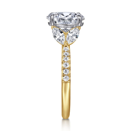 Estrelle - 14K Yellow Gold Oval Diamond Engagement Ring