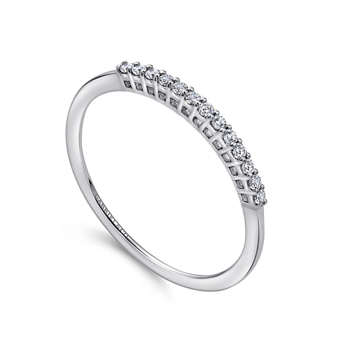 Etna - 14K White Gold Shared Prong Set Diamond Wedding Band - 0.1 ct - Shot 3