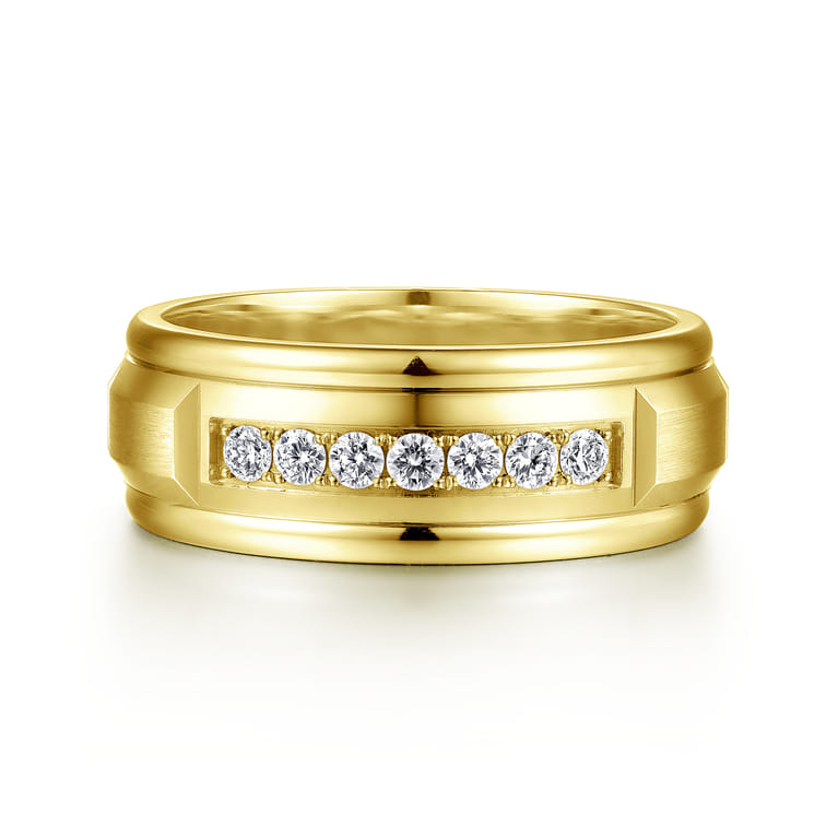 Everett - 14K Yellow Gold Diamond Men's Wedding Ring in Satin Finish - 0.25 ct - Shot 1