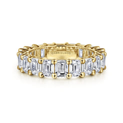 Evora - 14K Yellow Gold Shared Prong Emerald Cut Diamond Eternity Band