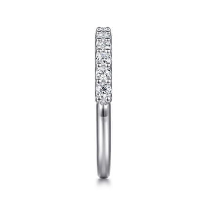 Feline - 14K White Gold Scallop Setting Diamond Anniversary Band