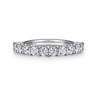 Feline - 14K White Gold Scallop Setting Diamond Anniversary Band