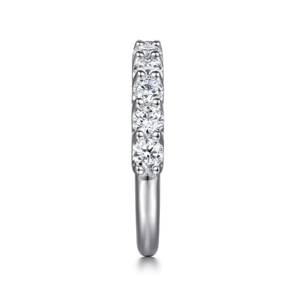 Feline - 14K White Gold Scallop Setting Diamond Anniversary Band