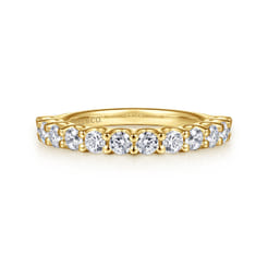 Feline - 14K Yellow Gold Scallop Setting Diamond Anniversary Band