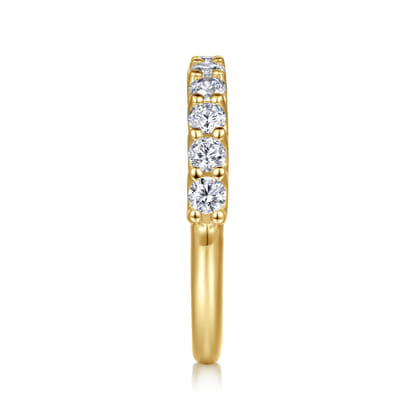 Feline - 14K Yellow Gold Scallop Setting Diamond Anniversary Band