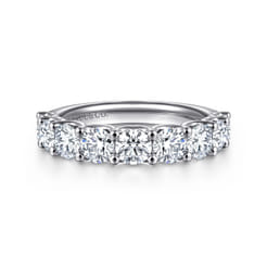 Ferre - 14K White Gold Scallop Setting 9 Stone Diamond Anniversary Band