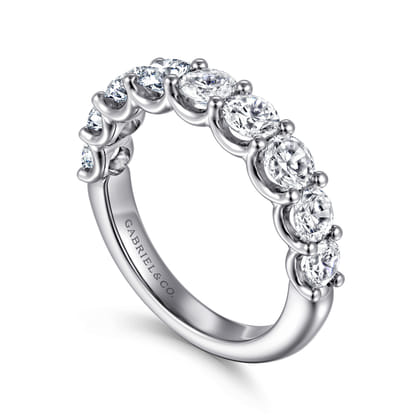 Ferre - 14K White Gold Scallop Setting 9 Stone Diamond Anniversary Band